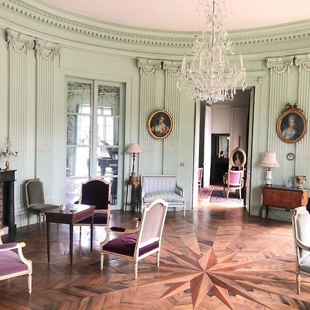 Castel Saint-Leonard Bed & Breakfast ฟาแลซ ภายนอก รูปภาพ